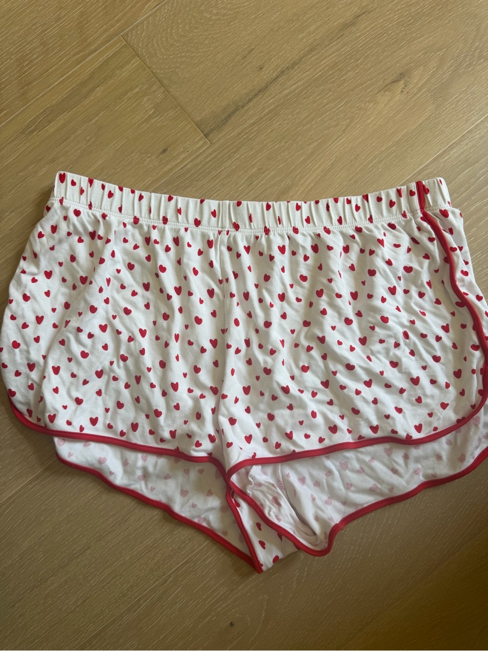 LAKE Heart Print Sleep Shorts Pima Cotton White & Red - XL - Cozy quiet luxury